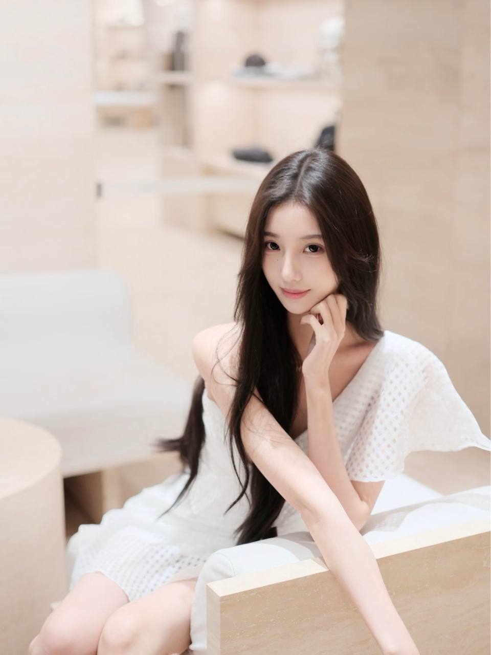 在线高清剧还亮着·上